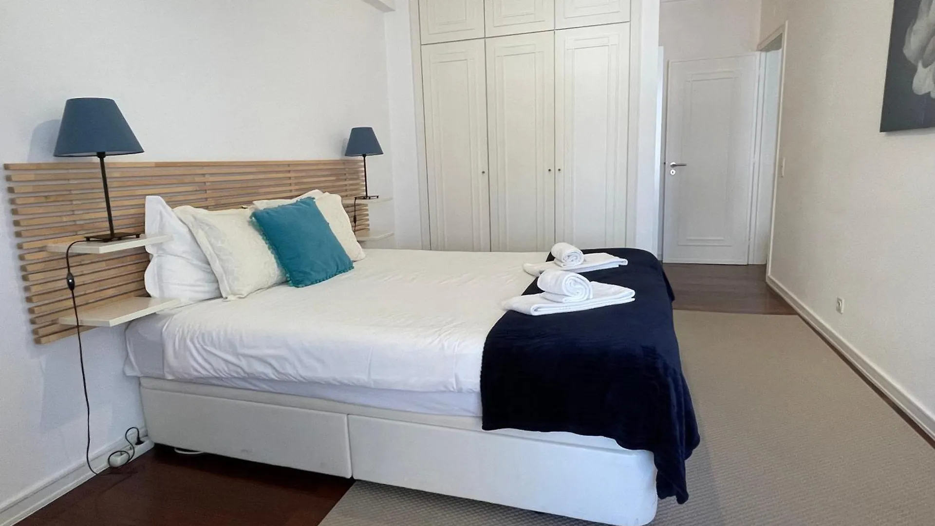Cascais 1Br W/ Pool Apartment